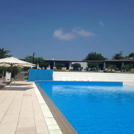 Alle Eolie Nello Splendido Villaggio Lentia Villa *